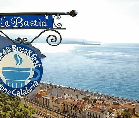 La Bastia Bed & Breakfast Scilla Ngoại thất bức ảnh