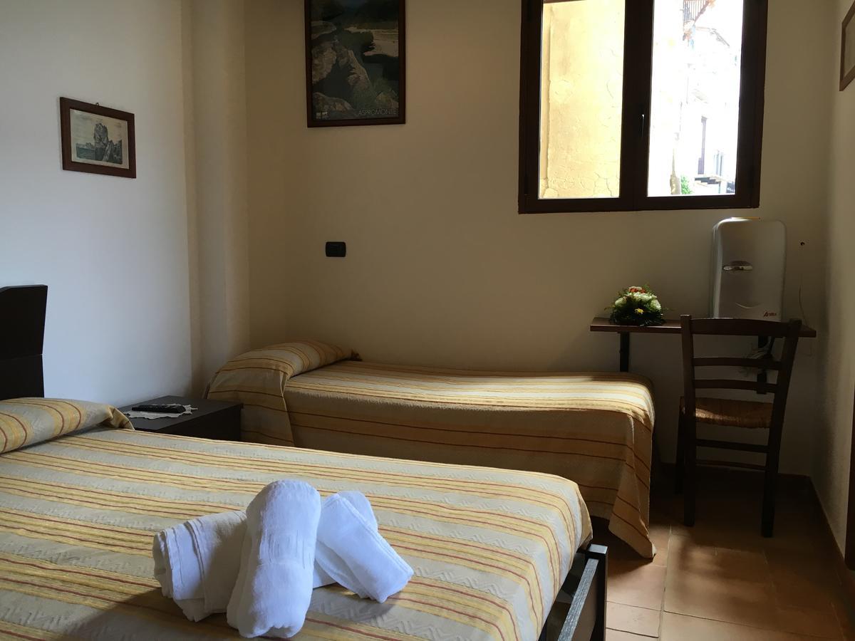 La Bastia Bed & Breakfast Scilla Ngoại thất bức ảnh