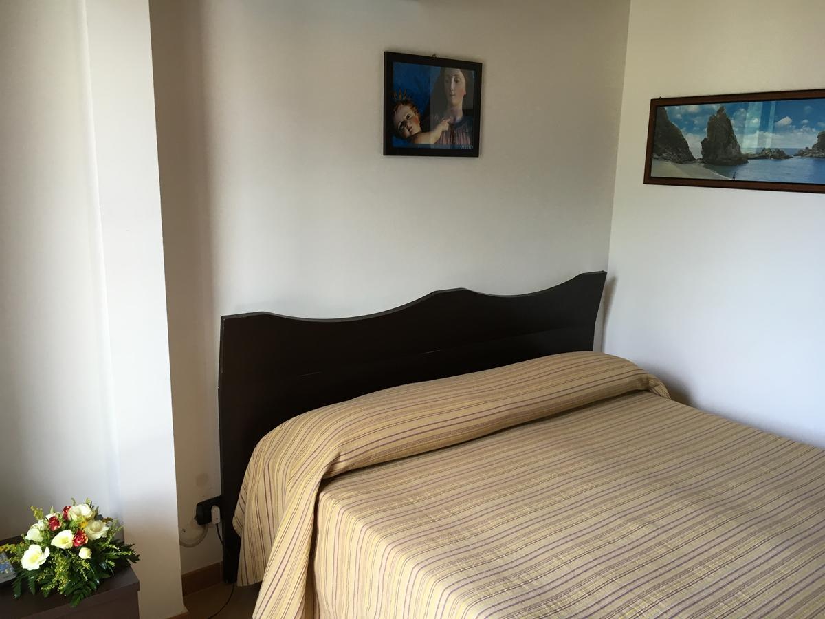 La Bastia Bed & Breakfast Scilla Ngoại thất bức ảnh