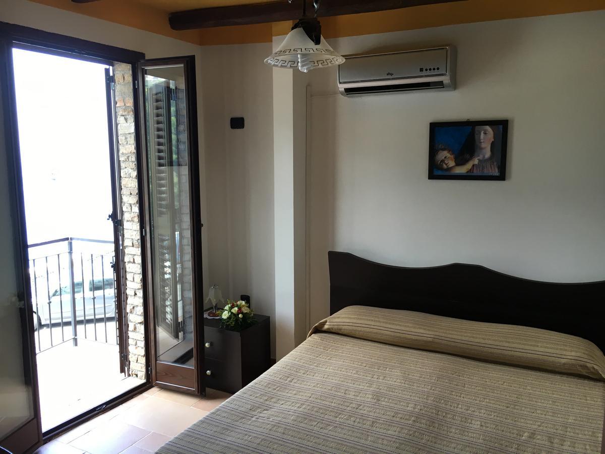 La Bastia Bed & Breakfast Scilla Ngoại thất bức ảnh